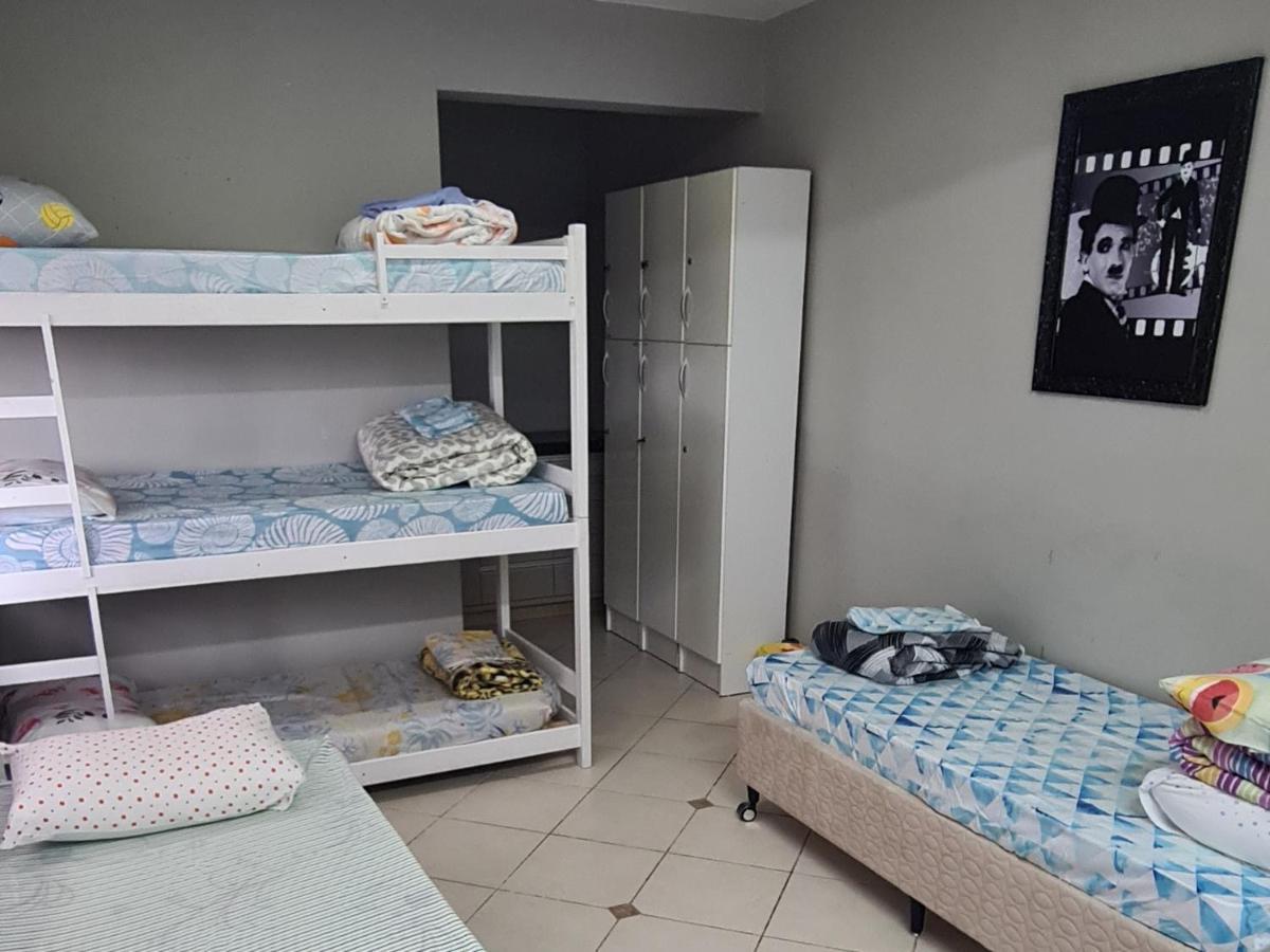 Hostel Oktoberfest Casa Laranja Блуменау Экстерьер фото